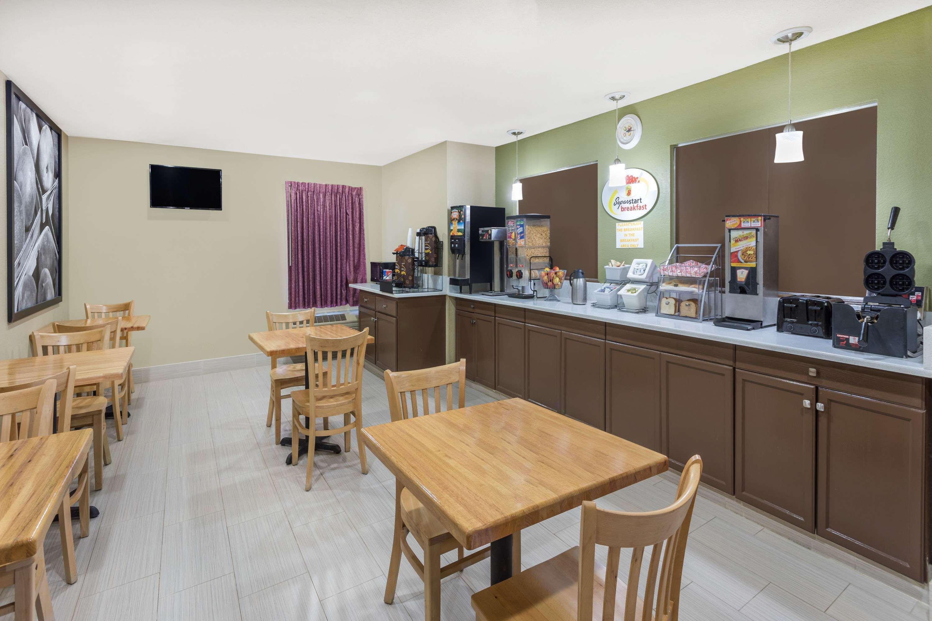 Super 8 By Wyndham Dawsonville Exterior foto